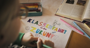 Filmplakat: Klassenfahrt in die Zukunft